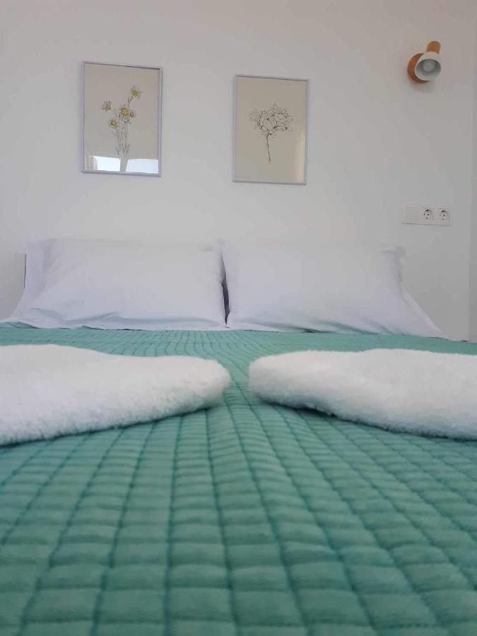 Seaside Serenade 1, Appartement Ermoúpoli